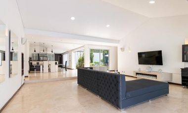 Finca en arriendo Envigado Sector Loma del Escobero