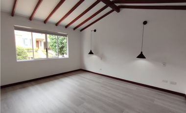 Casa Dúplex en Arriendo en Envigado  Bosque el Chuscal