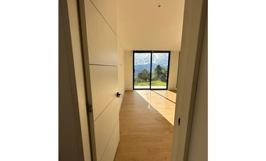 Casa en Arriendo Envigado Sector Loma del Atravesado