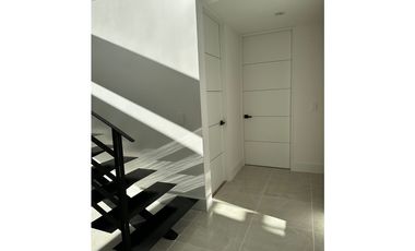 Casa en Arriendo Envigado Sector Loma del Atravesado