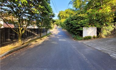 Casa en Arriendo Envigado Sector Loma Del Atravesado Independiente