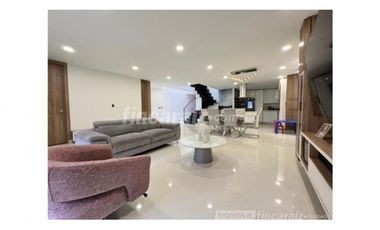 Casa en Arriendo Envigado Sector Loma del Atravezado