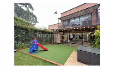 Casa en Arriendo Envigado Sector Loma del Atravezado