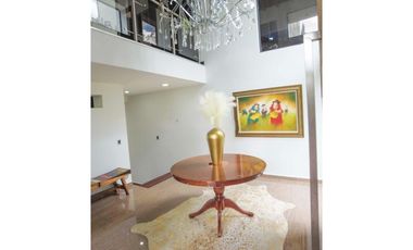 Casa Dúplex Amoblada en Arriendo Medellín Sector Poblado