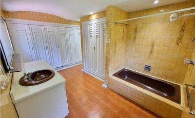 Casa Dúplex Independiente en Arriendo Poblado Sector Castropol