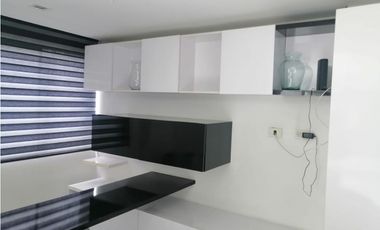 Aparta/Penthouse Amoblado en Arriendo en Envigado Sector La Abadia