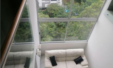 Aparta/Penthouse Amoblado en Arriendo en Envigado Sector La Abadia
