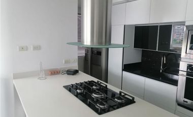 Aparta/Penthouse Amoblado en Arriendo en Envigado Sector La Abadia