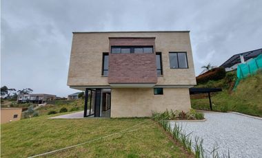 Casa en Arriendo Envigado Sector Loma del Escobero