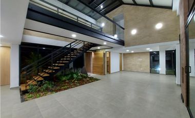 Casa en Arriendo Envigado Sector Loma del Escobero