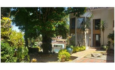 Casa Amoblada en Arriendo Envigado sector Loma del Chocho