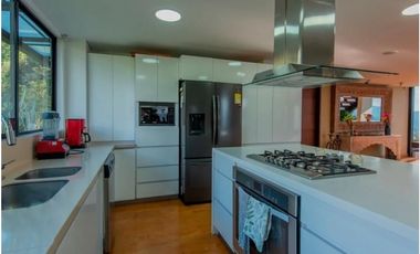 Casa Amoblada/Sin amoblar en Medellín Sector Palmas