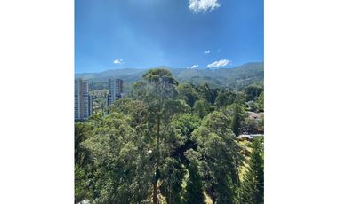 Apartamento en Arriendo en Medellín Sector Los Balsos