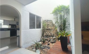 Casa Comercial en Arriendo Medellín Sector Los Colores