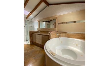 Casa Duplex en Arriendo Medellín Sector loma del chocho