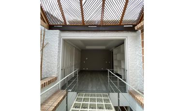 Casa Duplex en Arriendo Medellín Sector loma del chocho