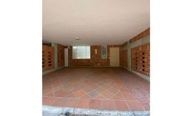 Casa Duplex en Arriendo Medellín Sector loma del chocho