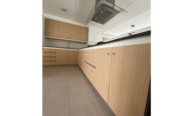 Casa Duplex en Arriendo Medellín Sector loma del chocho