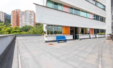 Venta de oficina amoblada, sector del Tesoro