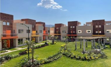 SE VENDE CASA NUEVA  MODERNA CON SEGURIDAD EN YAUTEPEC OACALCO