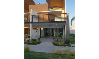 Casa Nueva en Venta estilo Moderno en Residencial en Xochitepec
