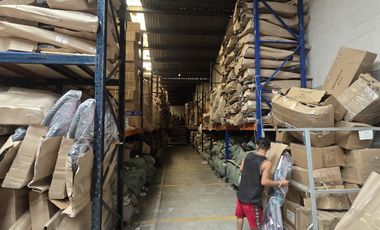Se vende bodega industrial