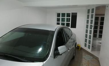 CASA EN VENTA CON ACABADOS DE LUJO EN  VALLE DE ARAGON