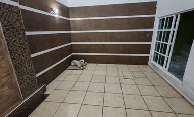 CASA EN VENTA CON ACABADOS DE LUJO EN  VALLE DE ARAGON