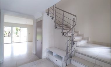 VENTA DE CASA EN PH RESERVA DE VERSALLES (OF)