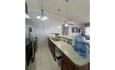 AlQUILER DE APARTAMENTO FRENTE AL MAR EN GORGONA, HERMOSO Y TRANQUILO