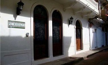 ALQUILER  APARTAMENTO EN CASCO ANTIGUO 1RE TODO INCLUIDO