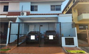 SE VENDE CASA EN ALTOS DE PANAM, RESIDENCIAL LIMAJO