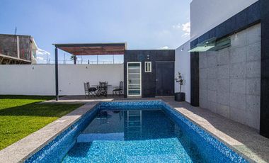 ESPECTACULAR CASA EN EXCLUSIVO FRACC EN BURGOS