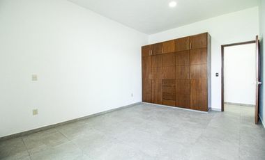 ESPECTACULAR CASA EN EXCLUSIVO FRACC EN BURGOS
