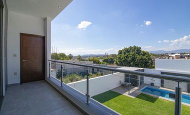 ESPECTACULAR CASA EN EXCLUSIVO FRACC EN BURGOS