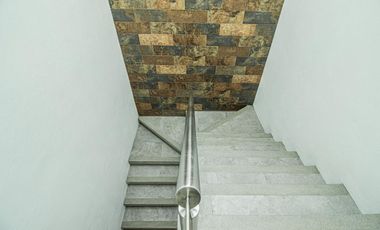 ESPECTACULAR CASA EN EXCLUSIVO FRACC EN BURGOS