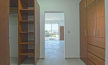 ESPECTACULAR CASA EN EXCLUSIVO FRACC EN BURGOS