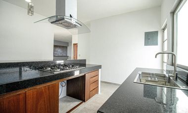 ESPECTACULAR CASA EN EXCLUSIVO FRACC EN BURGOS