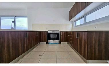 ALQUILO APARTAMENTO LINEA BLANCA PH OASIS ON THE BAY 240 M2 JP