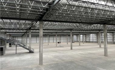 GALERAS A ESTRENAR  ALQUILER/VENTA PARQUE INDUSTRAL ZONA UNO JP