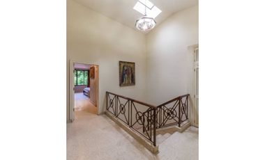 VENTA CASA EN OBARRIO COMERCIAL O RESIDENCIAL AMPLIA