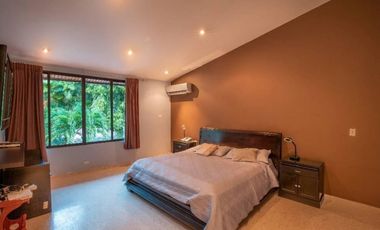 VENTA CASA EN OBARRIO COMERCIAL O RESIDENCIAL AMPLIA