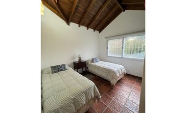 IMPECABLE CHALET 3 DORMITORIOS 2 BAÑOS EN UNA SOLA PLANTA