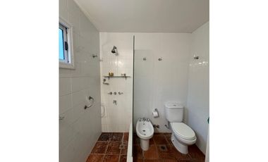IMPECABLE CHALET 3 DORMITORIOS 2 BAÑOS EN UNA SOLA PLANTA