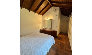 IMPECABLE CHALET 3 DORMITORIOS 2 BAÑOS EN UNA SOLA PLANTA