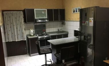 VENTA DE CASA EN Caseros