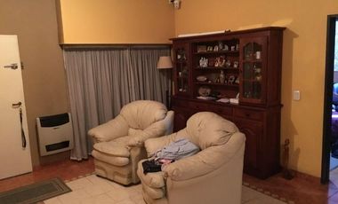 VENTA DE CASA EN Caseros