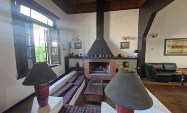 VENTA DE CASA EN Caseros