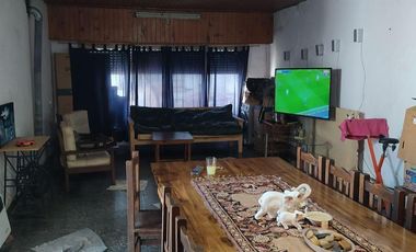 VENTA DE CASA EN Caseros