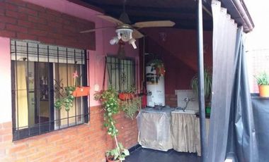 VENTA DE DEPARTAMENTO EN Tres de Febrero